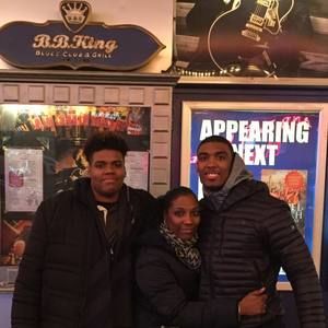 Meet your Posher, Leslie